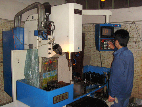 機械加工生產(chǎn)設(shè)備